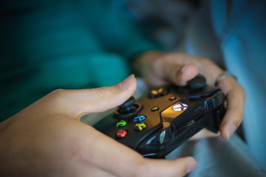 Online video game rental companies benefits and drawbacks